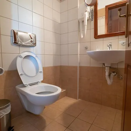 Ainareti 2* Kala Nera