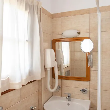 Hotel Ainareti Kala Nera
