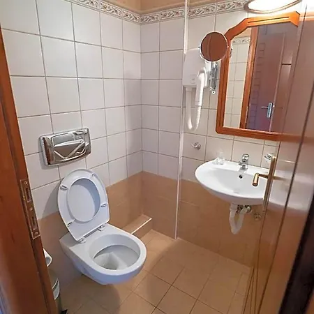 Ainareti Kala Nera